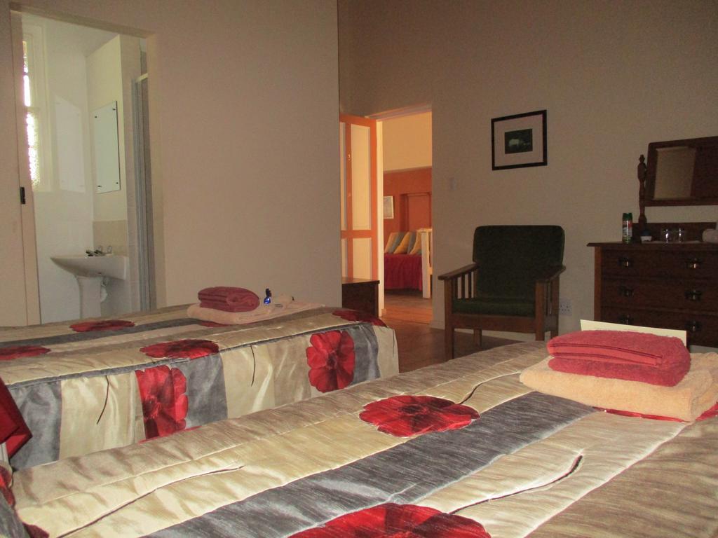 Van Rhyn Guest House Vanrhynsdorp Экстерьер фото