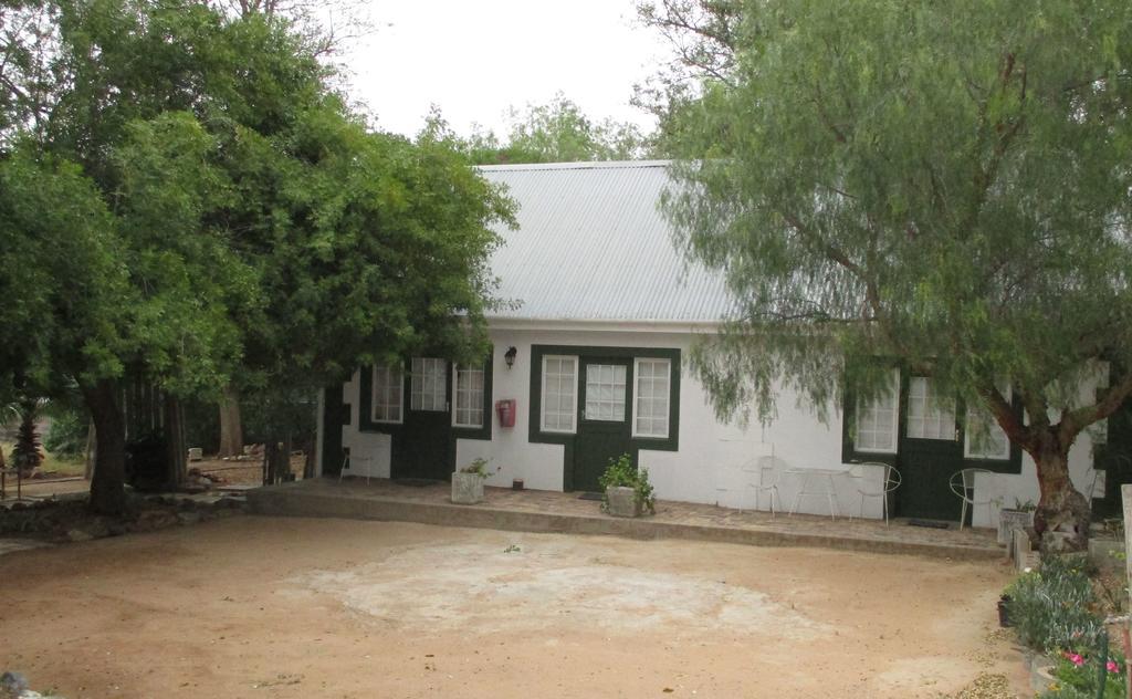 Van Rhyn Guest House Vanrhynsdorp Экстерьер фото
